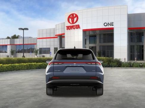 New 2025 Toyota Crown Signia image 39