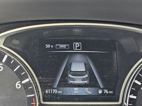 Used 2020 Nissan Pathfinder Platinum image 26