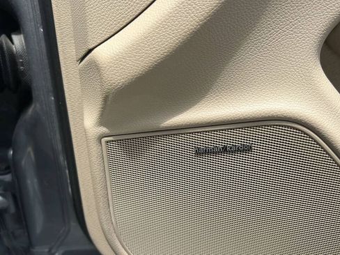 Used 2013 Mercedes-Benz C 250 Coupe image 21