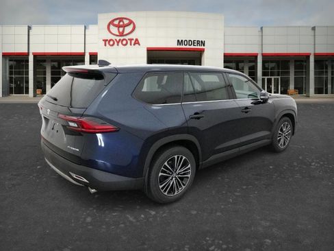 New 2026 Toyota Grand Highlander AWD Hybrid image 12