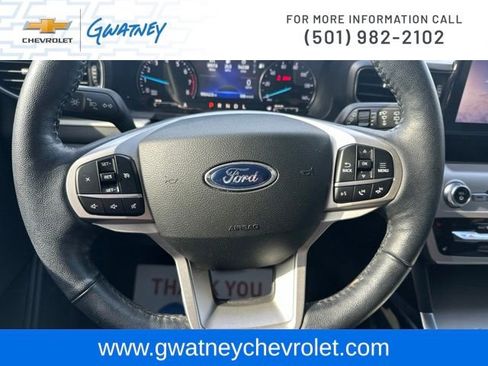 Used 2022 Ford Explorer XLT w/ Equipment Group 202A AWD/4WD image 16