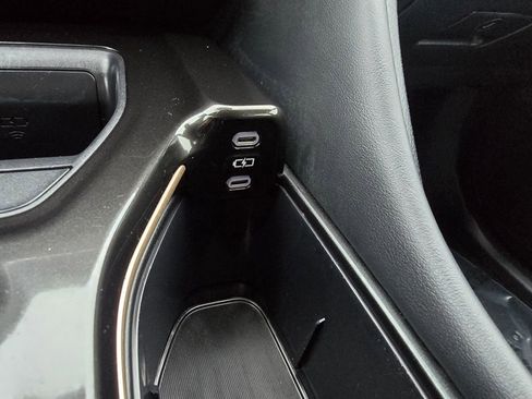 Used 2024 Toyota Crown Limited image 24