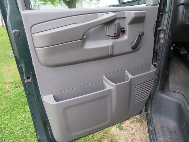 Used 2012 Chevrolet Express 1500 LS RWD image 12