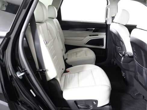 Certified 2023 Kia Telluride SX Prestige AWD/4WD image 44