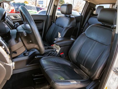 Used 2019 Ford Ranger Lariat w/ Equipment Group 501A Mid image 12