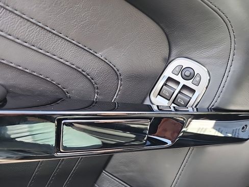 Used 2012 Aston Martin V8 Vantage S RWD image 43
