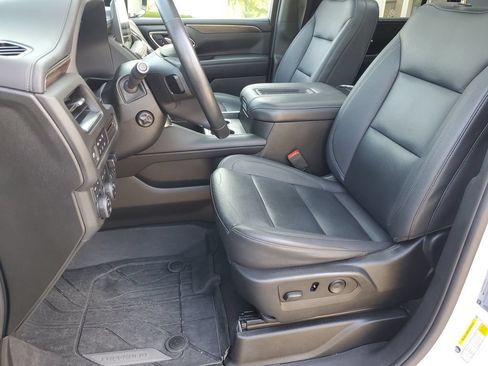 Used 2023 Chevrolet Suburban Z71 w/ Off-Road Capability Package AWD/4WD image 20