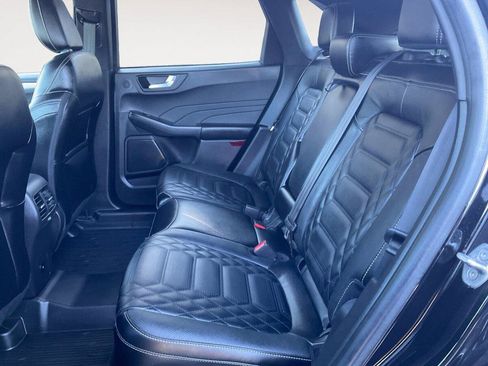 Used 2023 Ford Escape Platinum w/ Premium Technology Package AWD/4WD image 13