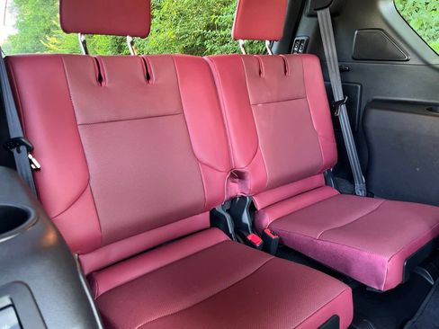 Used 2023 Lexus GX 460 Premium w/ Accessory Package AWD/4WD image 43