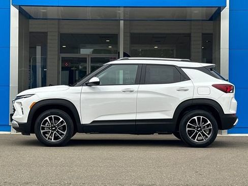 New 2026 Chevrolet TrailBlazer LT w/ Convenience Package image 9