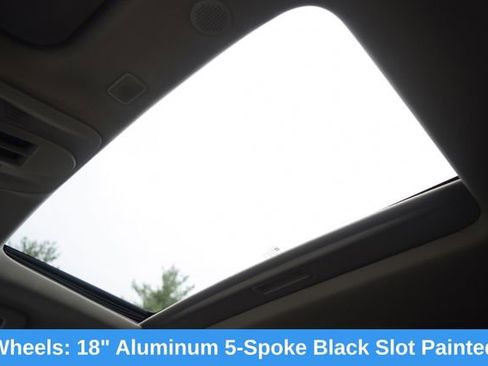 Used 2017 Chevrolet Equinox LT AWD/4WD image 19