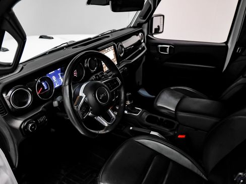 Used 2022 Jeep Wrangler Unlimited Rubicon w/ Xtreme Recon 35" Tire Package image 50