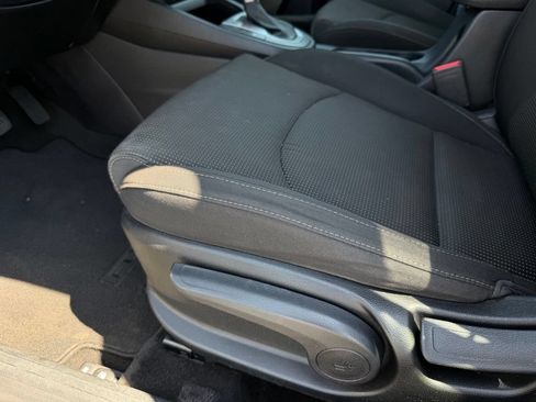 Used 2019 Kia Forte LXS FWD image 13