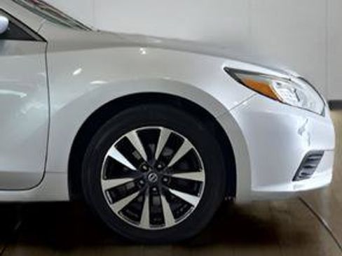 Used 2017 Nissan Altima 2.5 SV image 28