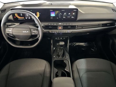 Used 2025 Kia K4 FWD image 23
