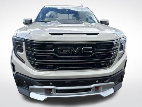 Used 2026 GMC Sierra 1500 AT4 w/ Technology Package AWD/4WD image 7