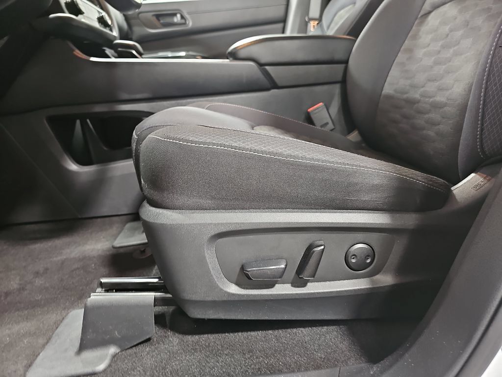 Certified 2024 Nissan Pathfinder SV AWD/4WD image 28
