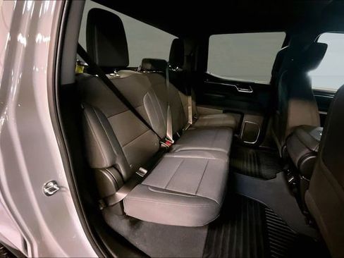 Used 2024 Chevrolet Silverado 1500 LT image 26