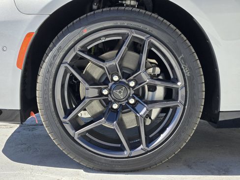 New 2024 Dodge Charger R/T w/ Plus Group image 8