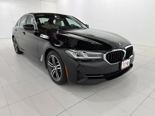 Used 2021 BMW 530i xDrive w/ Convenience Package AWD/4WD image 7