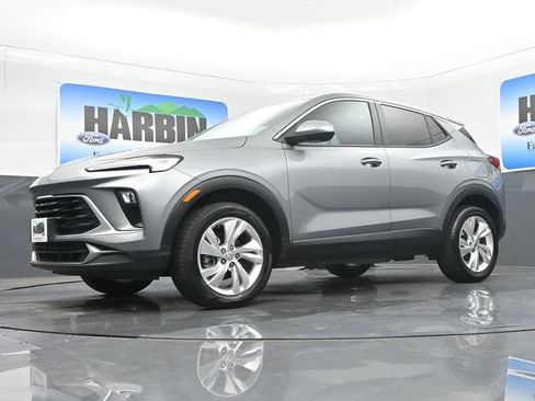 Used 2025 Buick Encore GX Preferred AWD/4WD image 19