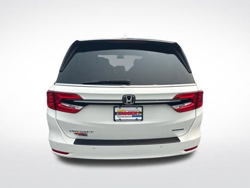 Used 2023 Honda Odyssey Touring image 4