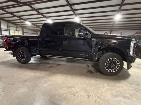 Used 2025 Ford F250 Platinum AWD/4WD image 5