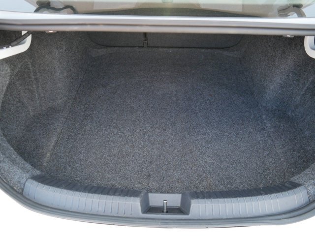 Certified 2025 Volkswagen Jetta S FWD image 18