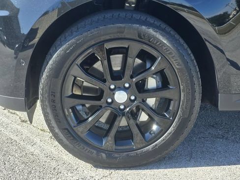 Used 2023 Land Rover Range Rover Sport SE AWD/4WD image 11