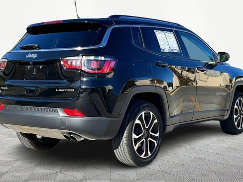 Used 2022 Jeep Compass Limited image 2