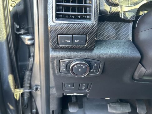 Used 2019 Ford F250 Lariat w/ Lariat Ultimate Package image 11