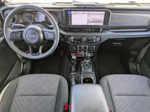 Used 2026 Jeep Gladiator Mojave AWD/4WD image 11