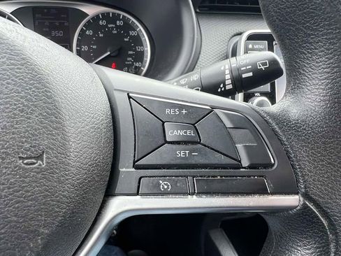 Used 2022 Nissan Kicks S FWD image 24