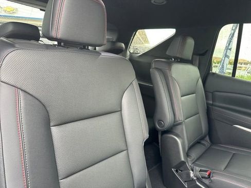 New 2026 Chevrolet Traverse Z71 w/ Enhanced Driving Package AWD/4WD image 31