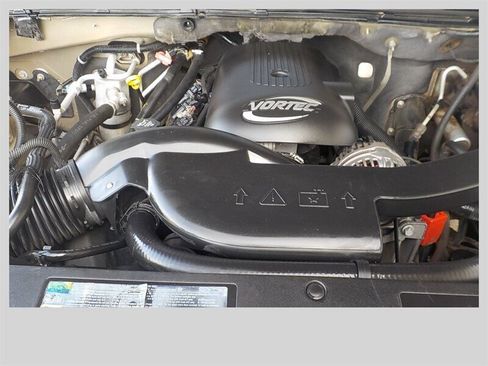 Used 2006 Chevrolet Suburban LT w/ Preferred Equipment Group image 14