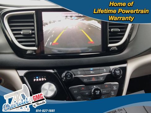 Used 2022 Chrysler Pacifica Touring-L image 23