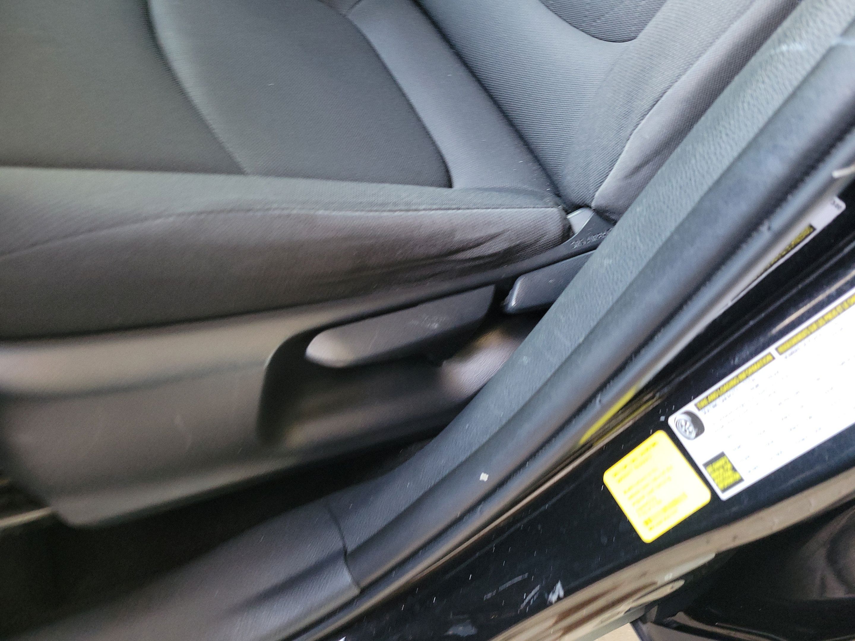 Used 2022 Toyota Corolla Cross LE FWD image 11