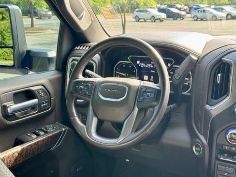 Used 2020 GMC Sierra 2500 Denali w/ Denali Ultimate Package AWD/4WD image 20