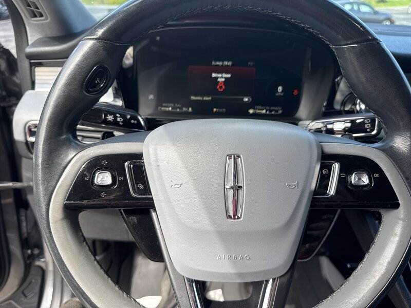 Used 2021 Lincoln Corsair Reserve w/ Equipment Group 201A AWD/4WD image 28