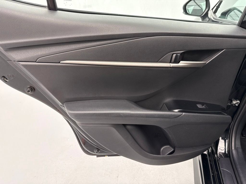 Used 2025 Toyota Camry SE FWD image 19