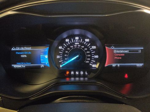 Used 2020 Ford Fusion SEL FWD image 23
