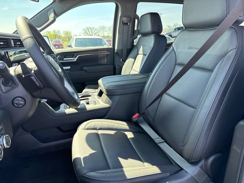 New 2026 GMC Sierra 1500 Denali AWD/4WD image 17