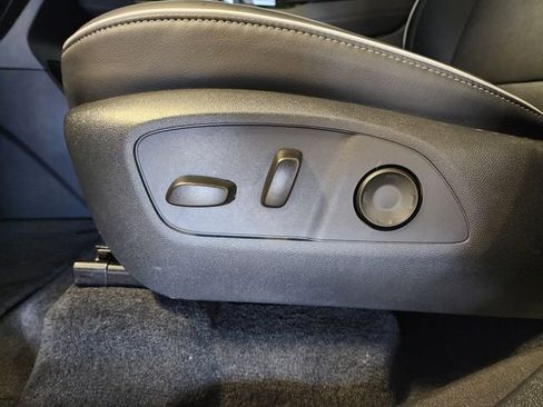 Certified 2025 Buick Enclave Preferred image 14