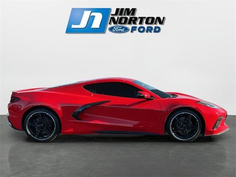 Used 2024 Chevrolet Corvette Stingray Preferred Cpe w/ 2LT image 2