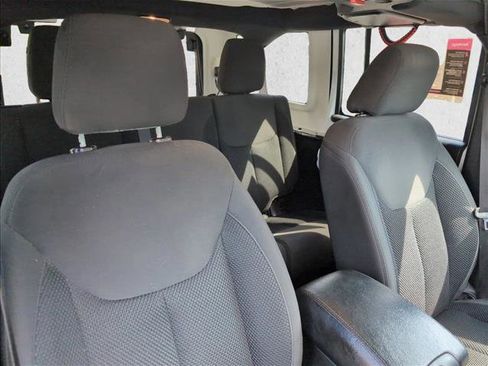 Used 2017 Jeep Wrangler Unlimited Sport image 23