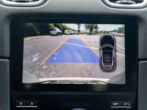 Used 2025 Porsche 718 Cayman RWD image 28