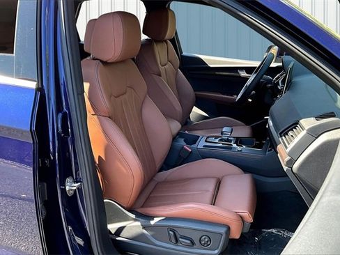 Used 2024 Audi Q5 2.0T Premium image 28