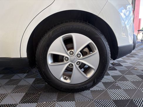 Used 2016 Kia Soul w/ Convenience Package FWD image 25