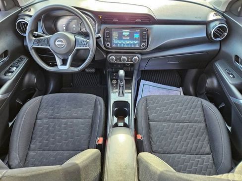 Used 2023 Nissan Kicks SV image 12