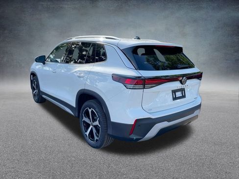 New 2025 Volkswagen Tiguan SE image 29